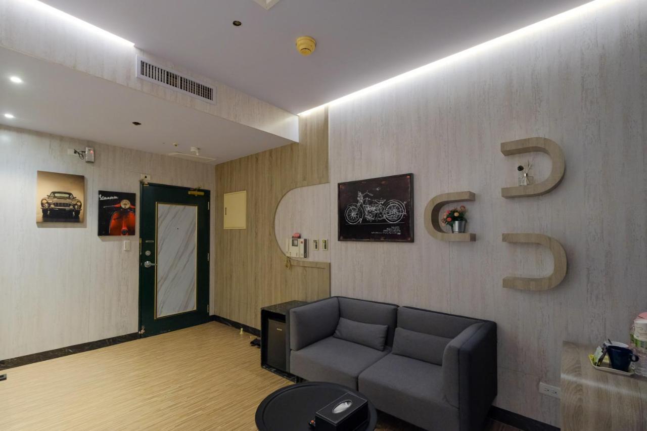 85 Season Apartment Kaohsiung Exterior photo