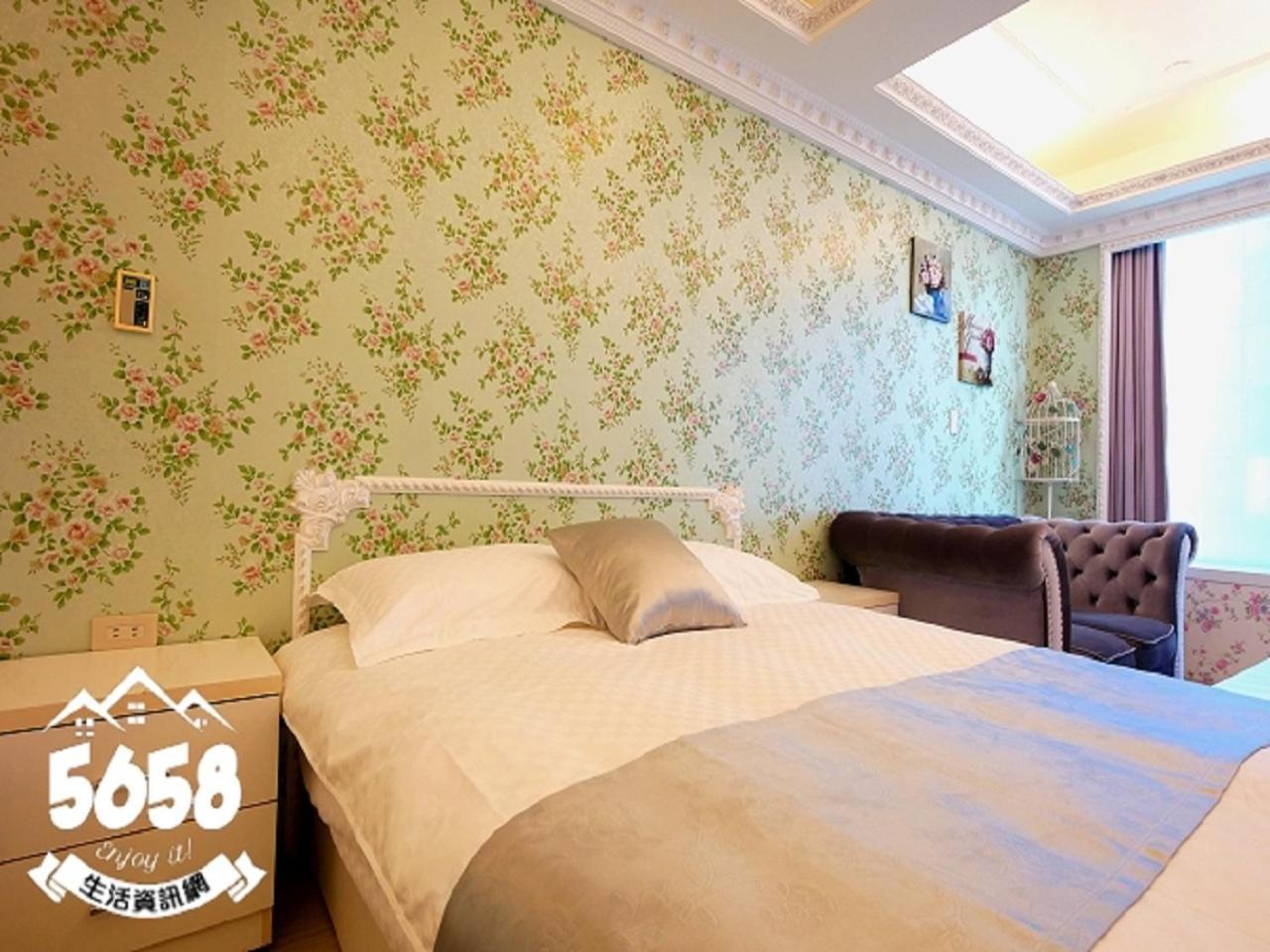 85 Season Apartment Kaohsiung Room photo